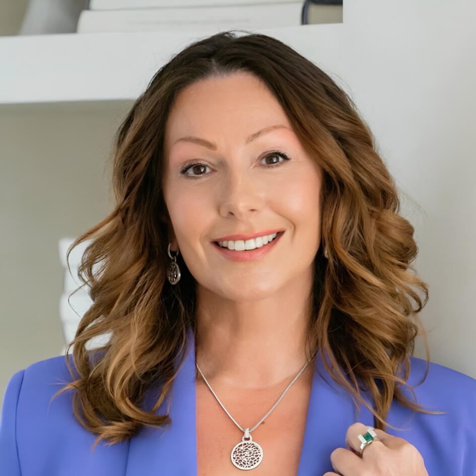 Donna Stephenson - Building It Twice - Top10C-SuiteVoices (Global) Donna Stephenson - Building It Twice - Top10C-SuiteVoices (Global)